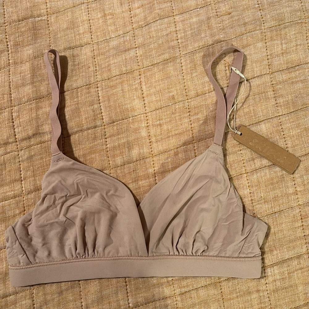 Skims cross over bralette size xxs